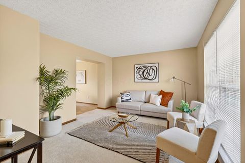 Photo of 6495 Saylor Street, Canal Winchester, OH 43110 (MLS # 226001636)