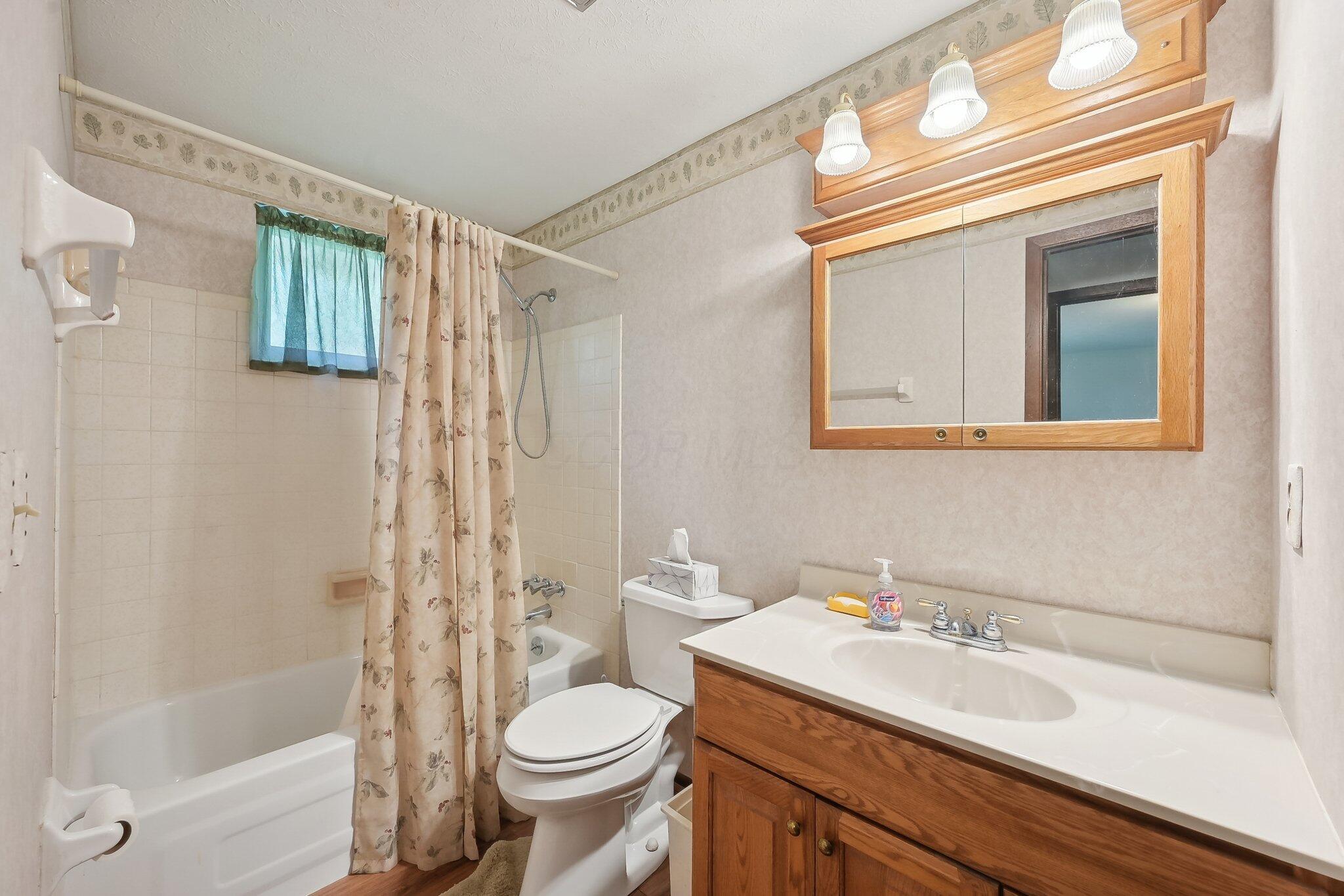 431 Pickering Drive, Pickerington, Ohio image 30