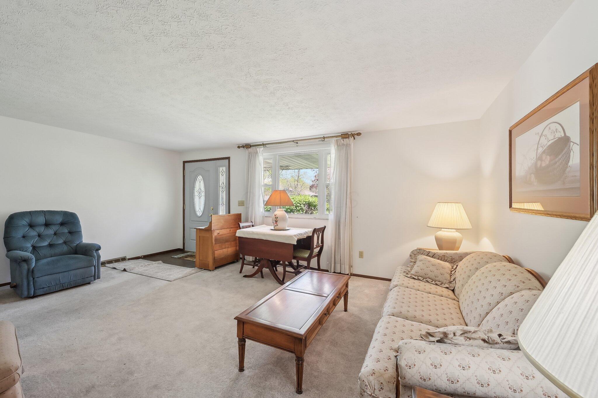 431 Pickering Drive, Pickerington, Ohio image 10
