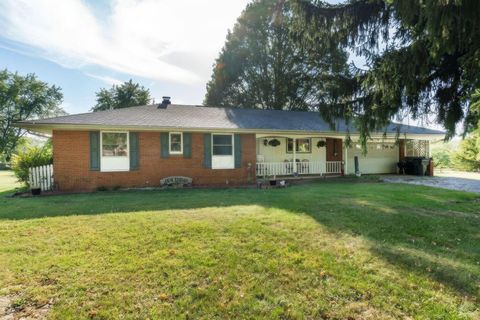 Photo of 10385 Lithopolis Road NW, Canal Winchester, OH 43110 (MLS # 225037863)