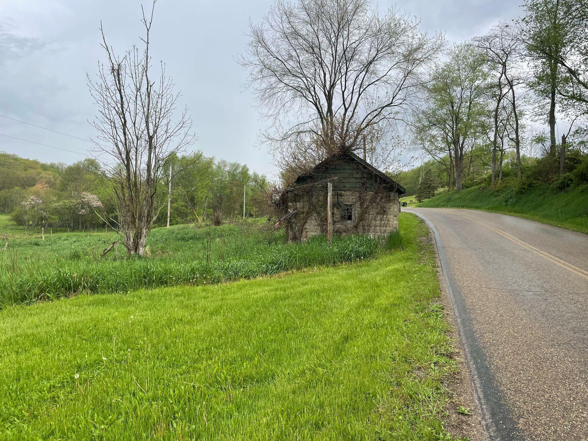 3255 Buttercup Road, Carrollton, Ohio image 5