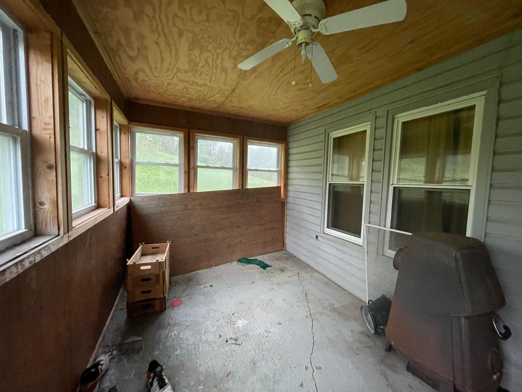3255 Buttercup Road, Carrollton, Ohio image 11