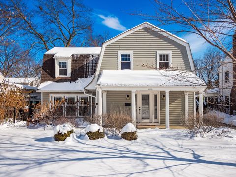 Photo of 1112 Elmwood Avenue, Columbus, OH 43212 (MLS # 226002964)