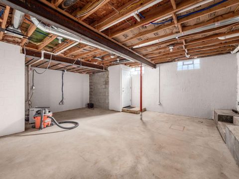 Tiny photo for 1112 Elmwood Avenue, Columbus, OH 43212 (MLS # 226002964)