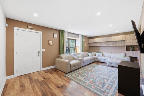 Tiny photo for 5753 Hallridge Circle, Columbus, OH 43232 (MLS # 226032767)