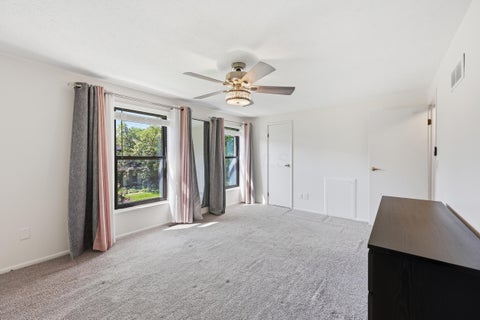 Tiny photo for 5753 Hallridge Circle, Columbus, OH 43232 (MLS # 226032767)