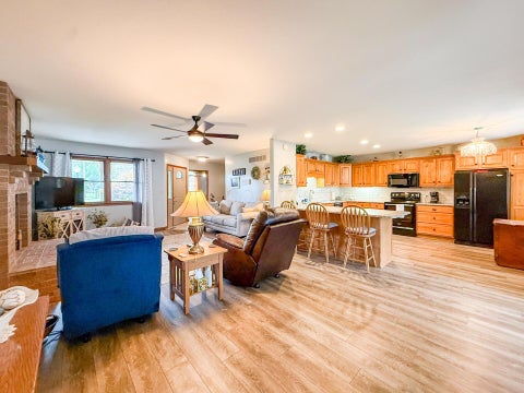 Tiny photo for 402 Dogwood Lane, Carey, OH 43316 (MLS # 226033861)