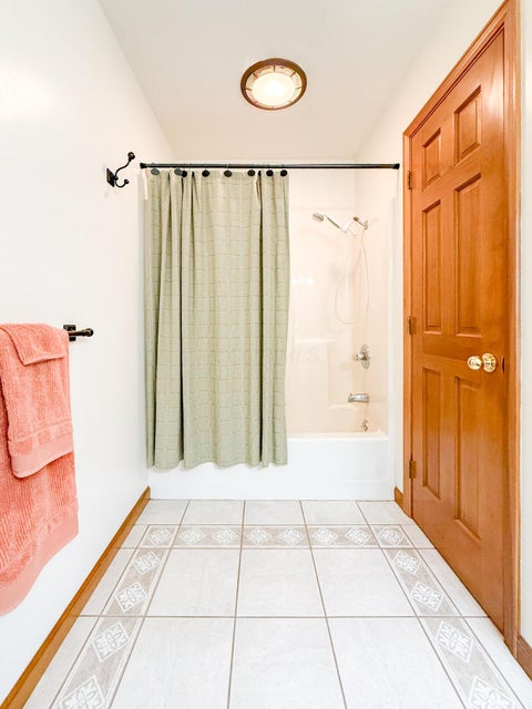 Tiny photo for 402 Dogwood Lane, Carey, OH 43316 (MLS # 226033861)