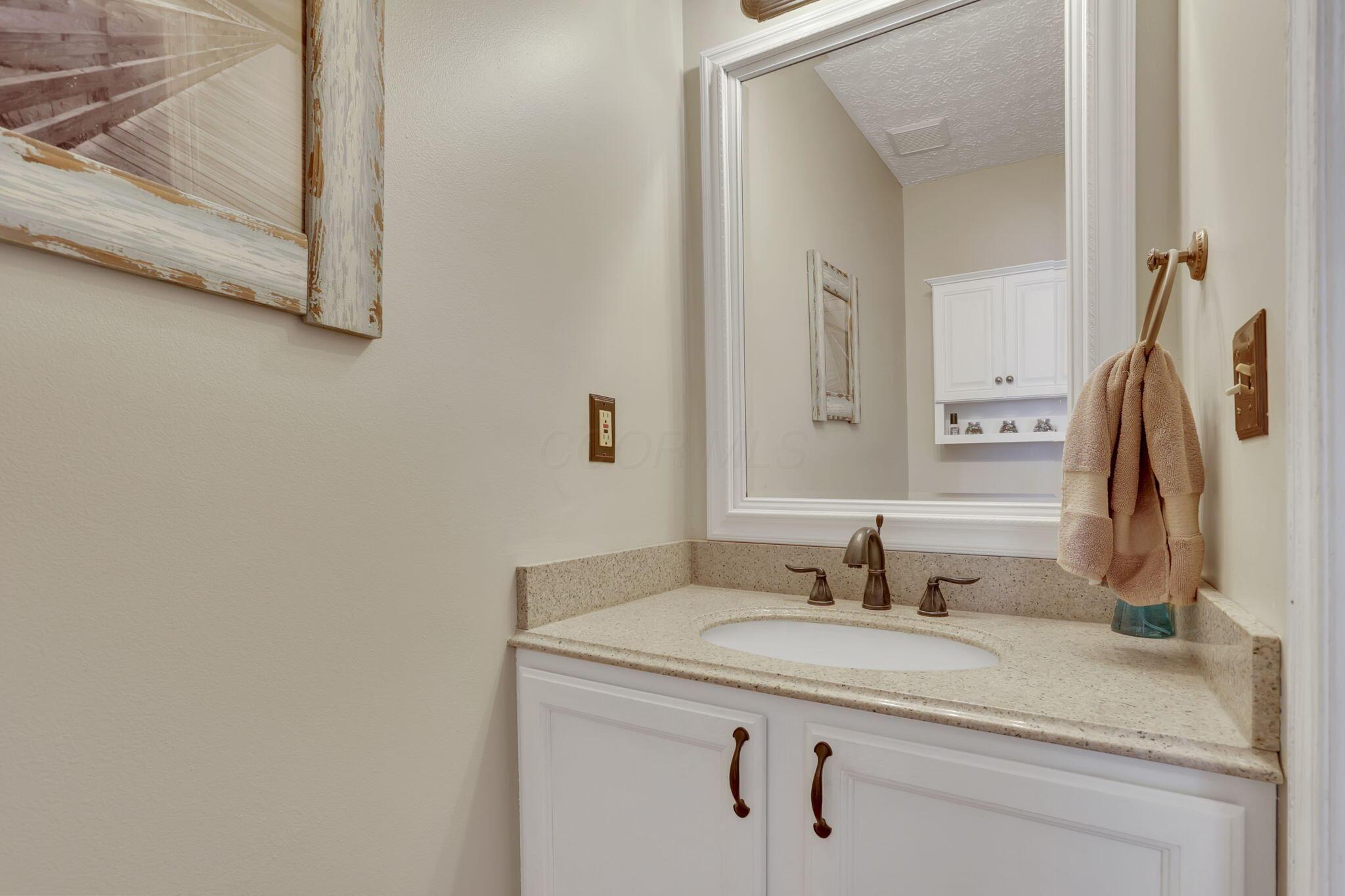 928 Sharon Glyn Drive, Newark, Ohio image 23
