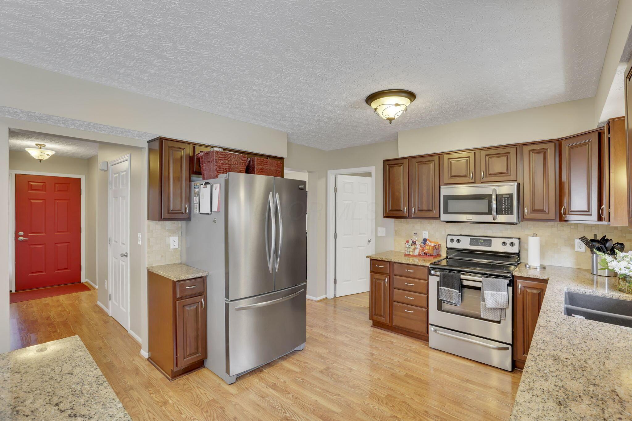 928 Sharon Glyn Drive, Newark, Ohio image 17