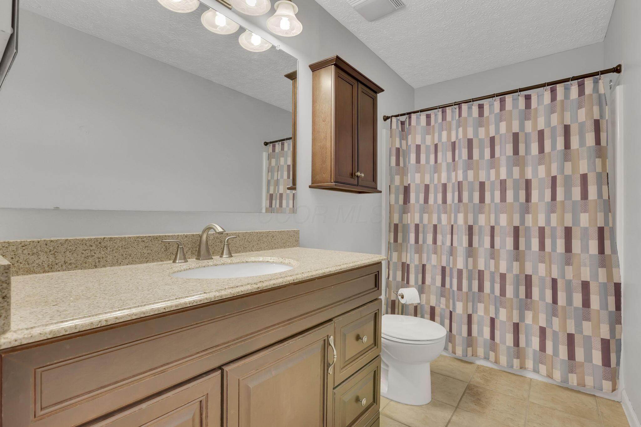928 Sharon Glyn Drive, Newark, Ohio image 34