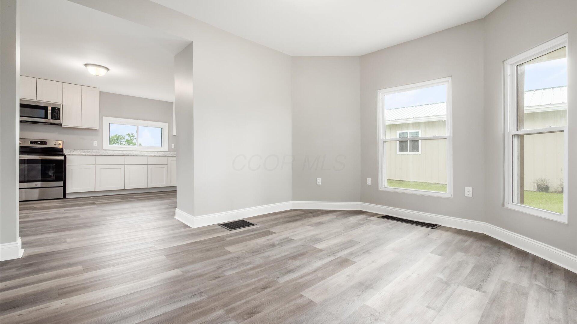 198 Walnut Street, Roseville, Ohio image 3