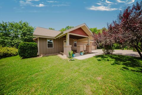 Photo of 531 N Main Street, Sugar Grove, OH 43155 (MLS # 226022172)