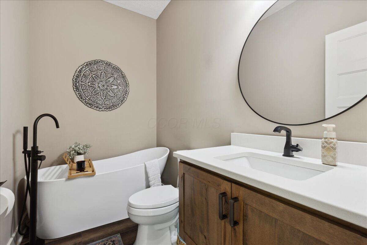 659 Natchez Lane, Sugar Grove, Ohio image 34