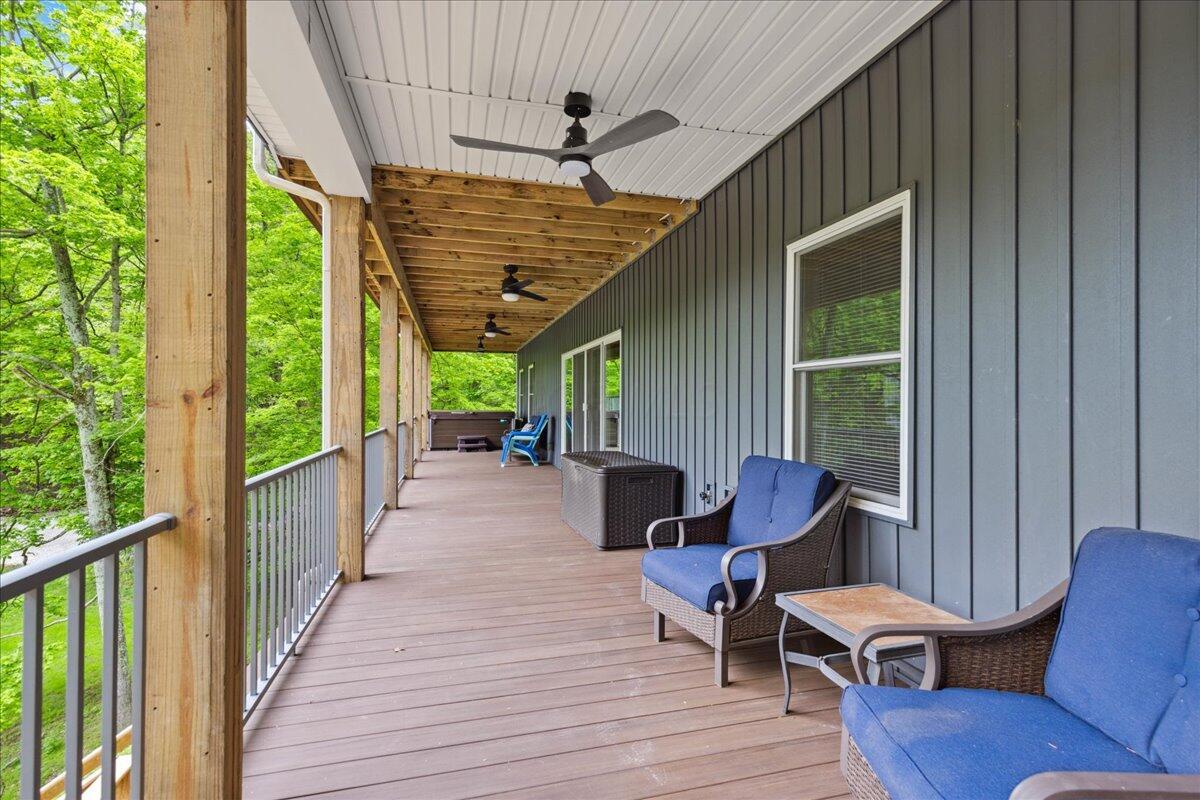 659 Natchez Lane, Sugar Grove, Ohio image 12