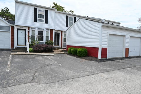 Photo of 917 Annagladys Drive Y-2 #Y-2, Worthington, OH 43085 (MLS # 226023600)
