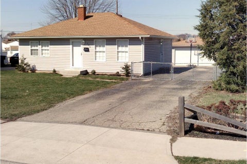 Photo of 134 Southgate Drive, Columbus, OH 43207 (MLS # 226038789)