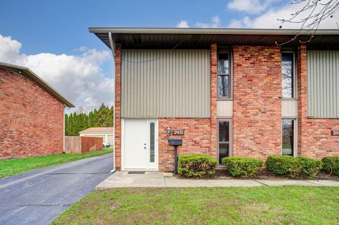 2431 Red Coach Drive, Springfield, OH 45503 - #: 225010912