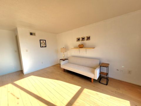 Tiny photo for 734 Worthington Forest Place, Columbus, OH 43229 (MLS # 225045562)