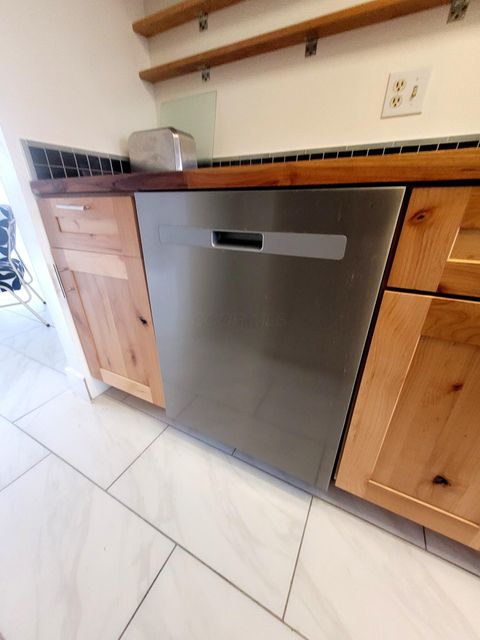 Tiny photo for 734 Worthington Forest Place, Columbus, OH 43229 (MLS # 225045562)