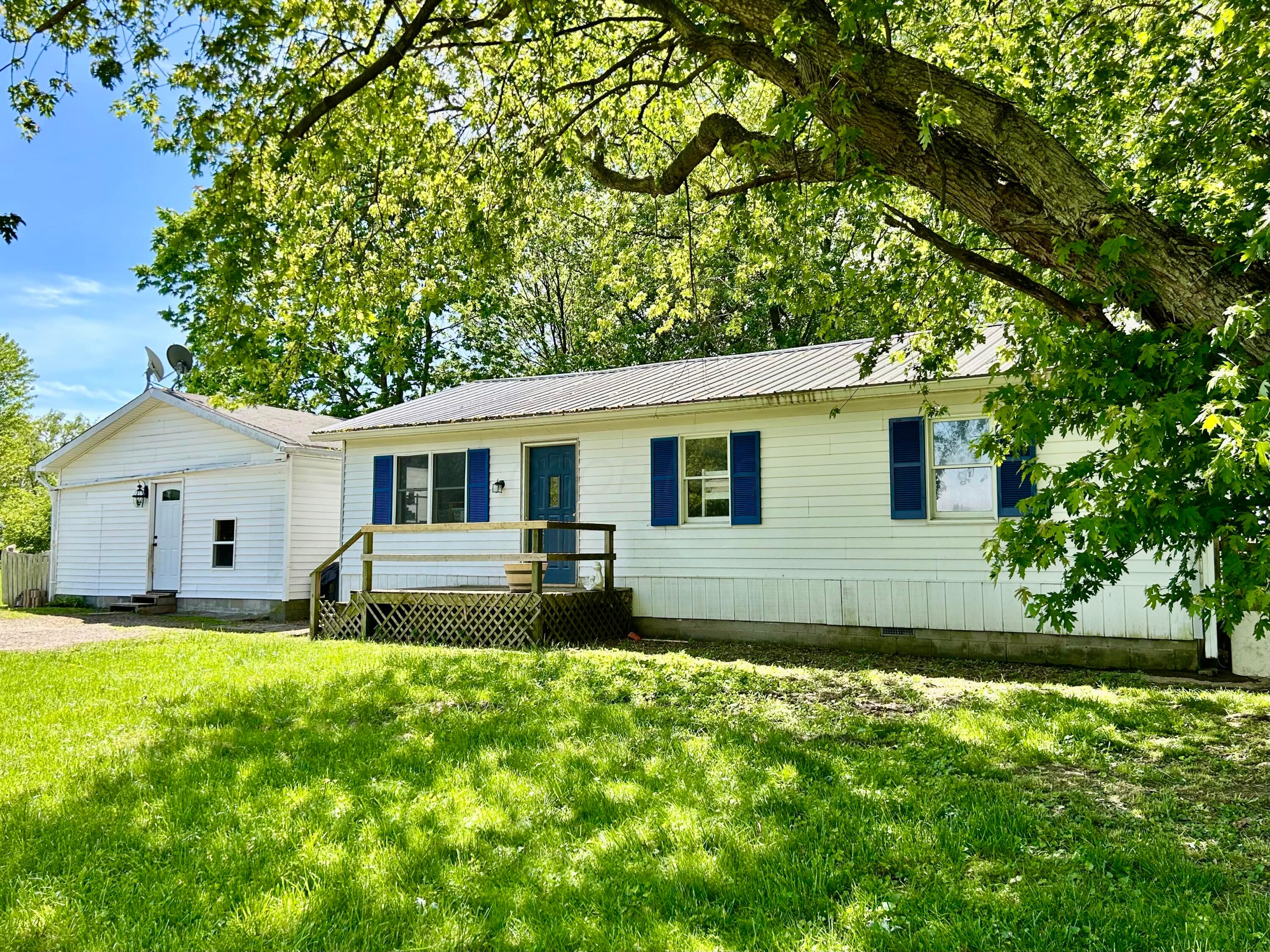 10070 Wolfe Road, New Vienna, Ohio image 2