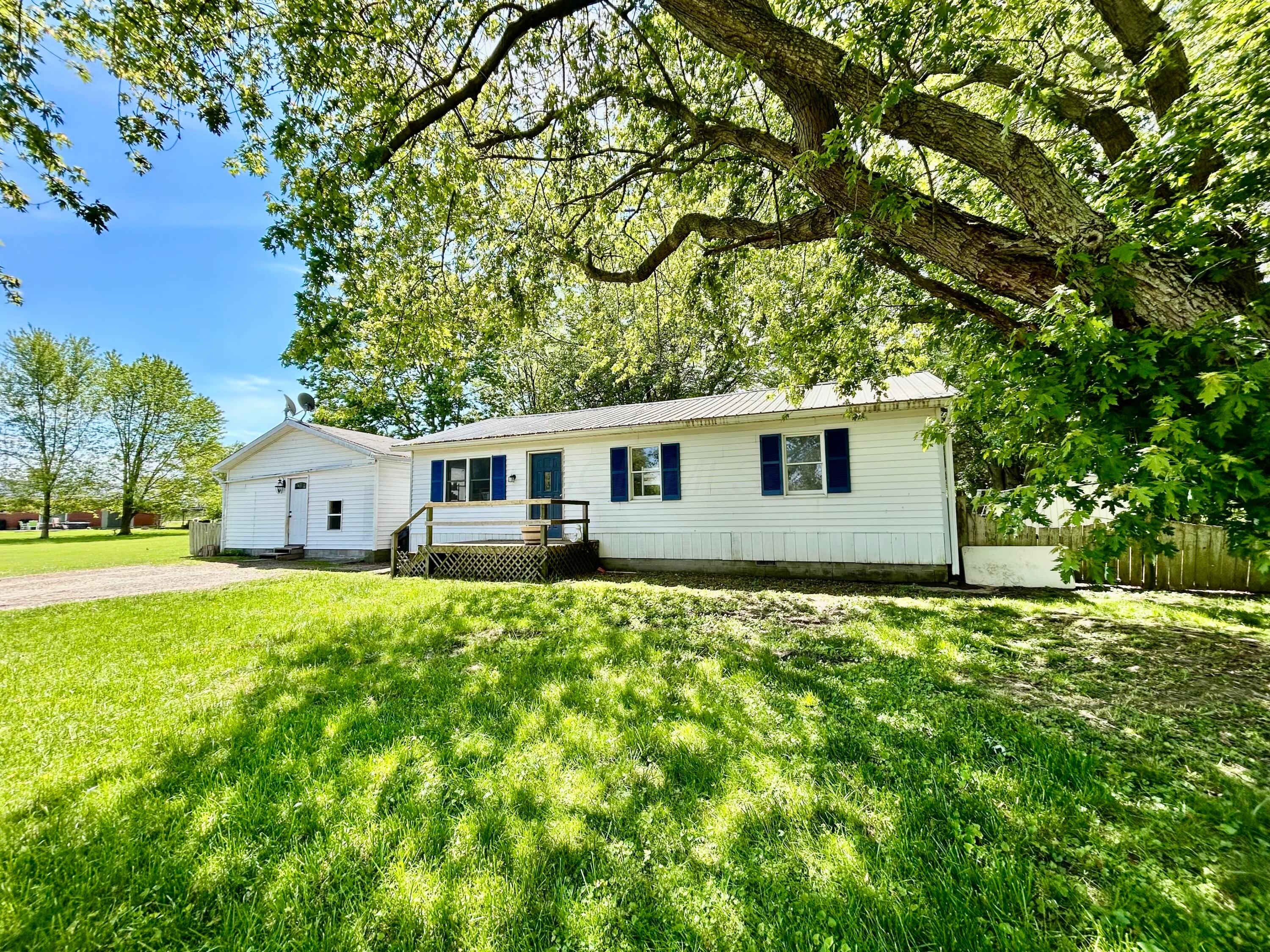 10070 Wolfe Road, New Vienna, Ohio image 1