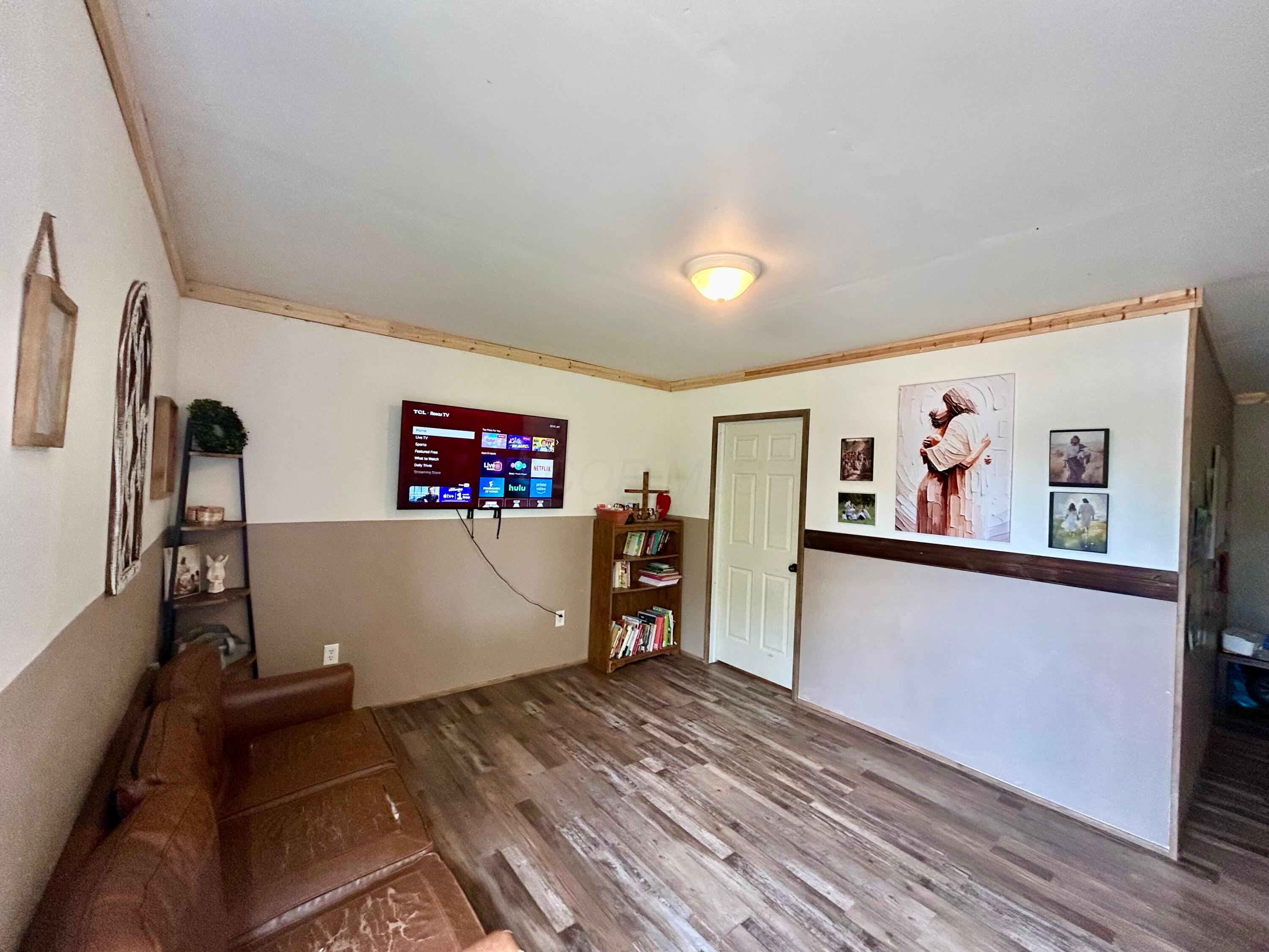 10070 Wolfe Road, New Vienna, Ohio image 6