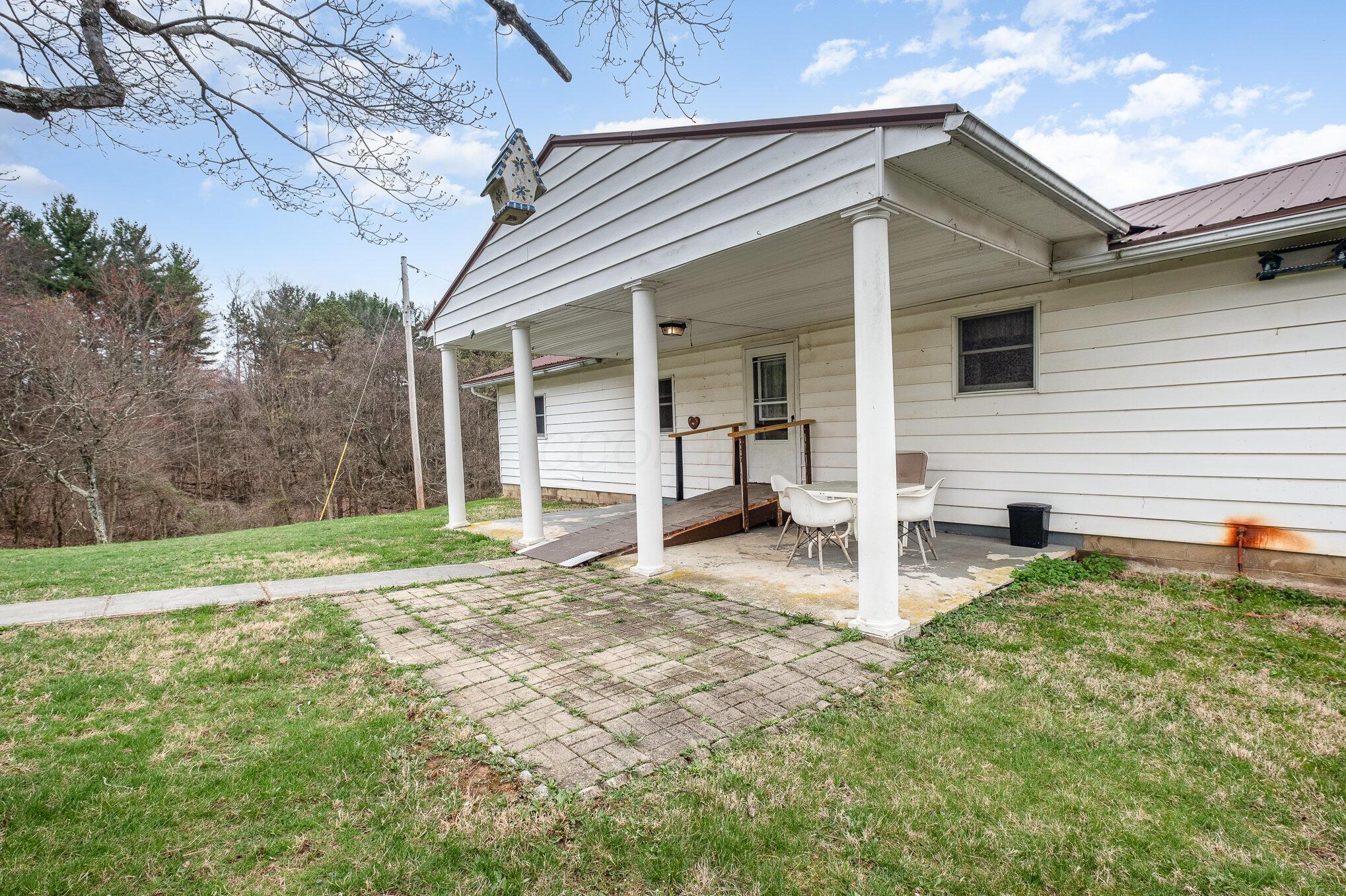 12070 W Carlisle Road, Frazeysburg, Ohio image 28