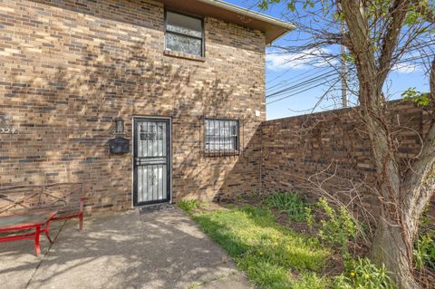 Photo of 1326 Woodbrook Lane 234 #234, Columbus, OH 43223 (MLS # 226011711)