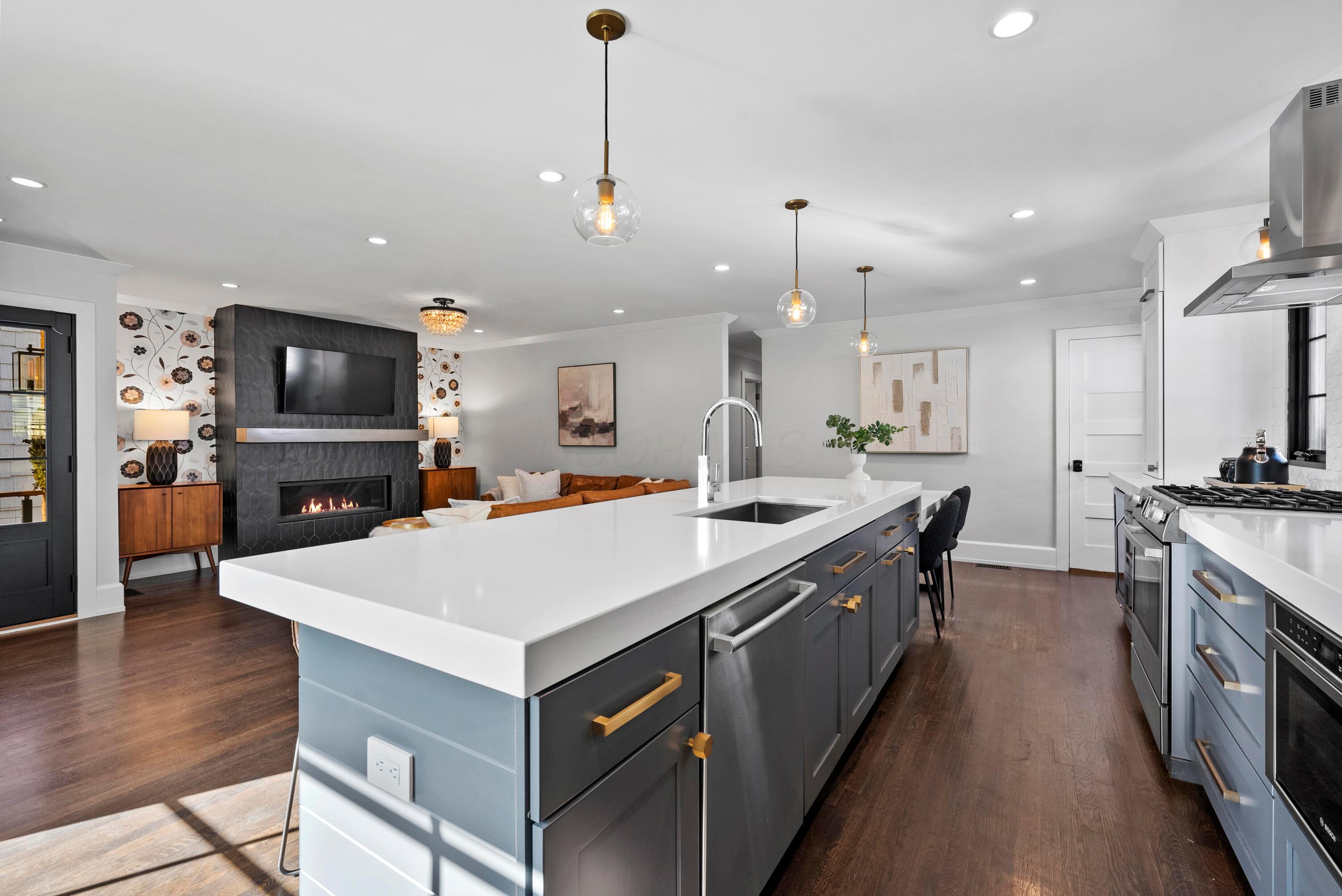 576 E Jeffrey Place, Columbus, Ohio image 9