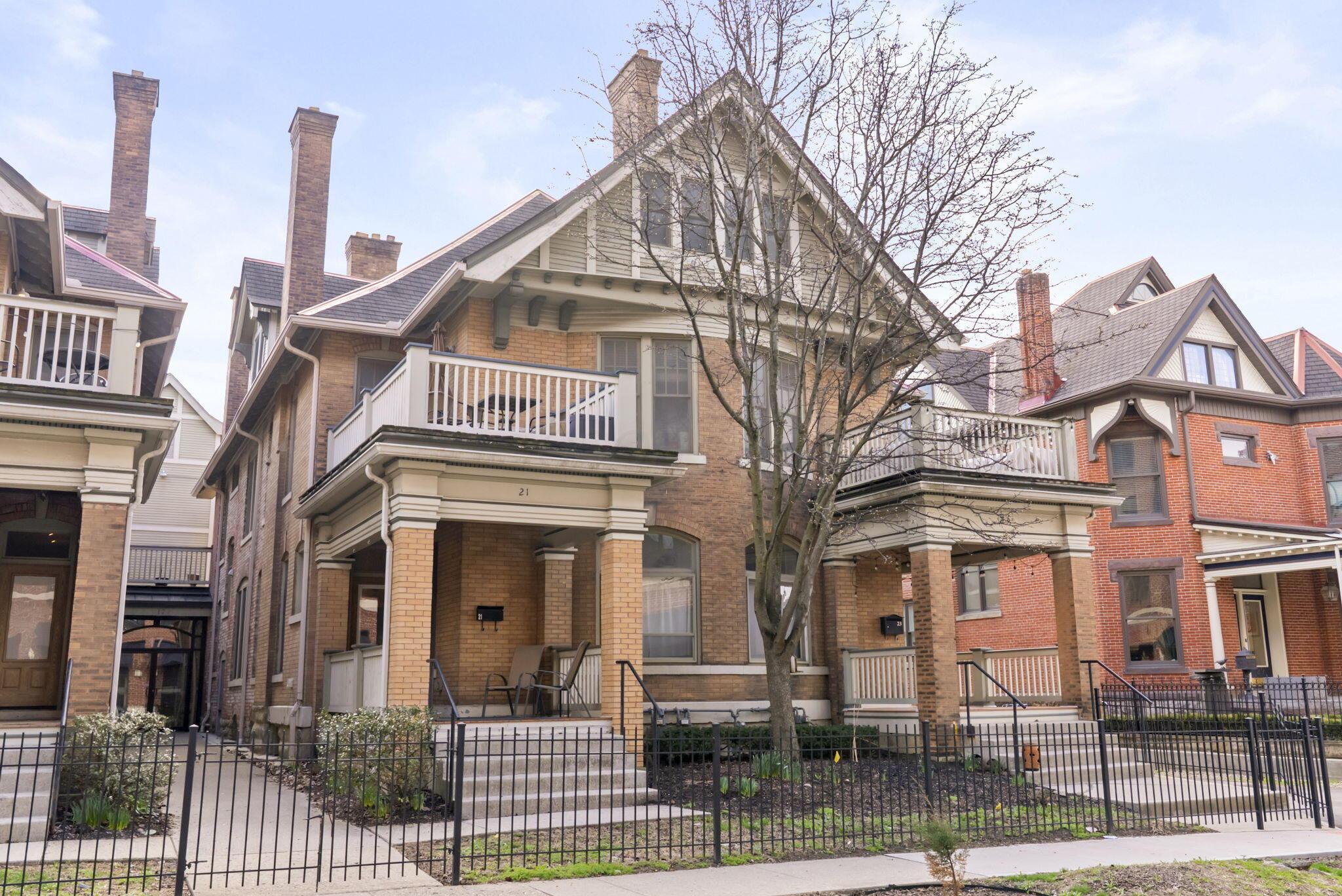 21 W 3rd Avenue 100C