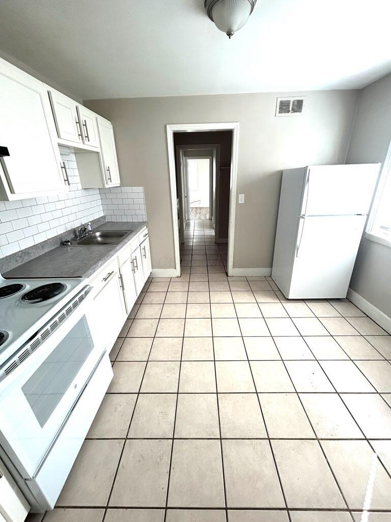 1051-1053 Republic Avenue