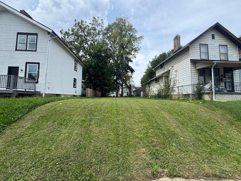 Photo of 989 Miller Avenue, Columbus, OH 43206 (MLS # 226032998)