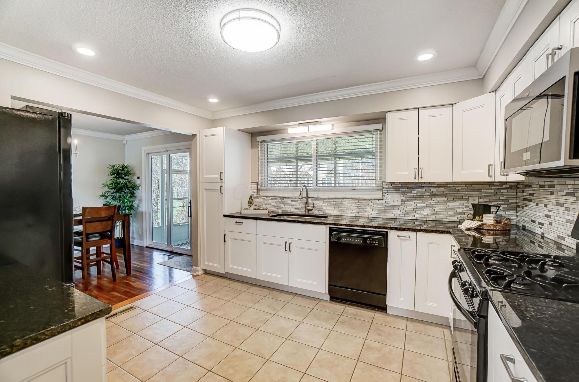 174 Allview Road, Westerville, Ohio image 11
