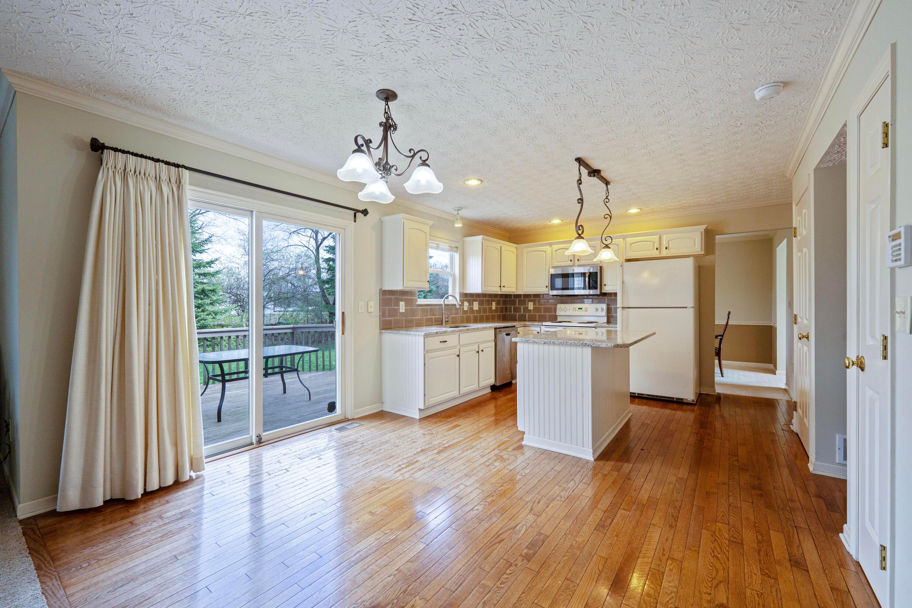 4798 Riverrock Drive, Columbus, Ohio image 4