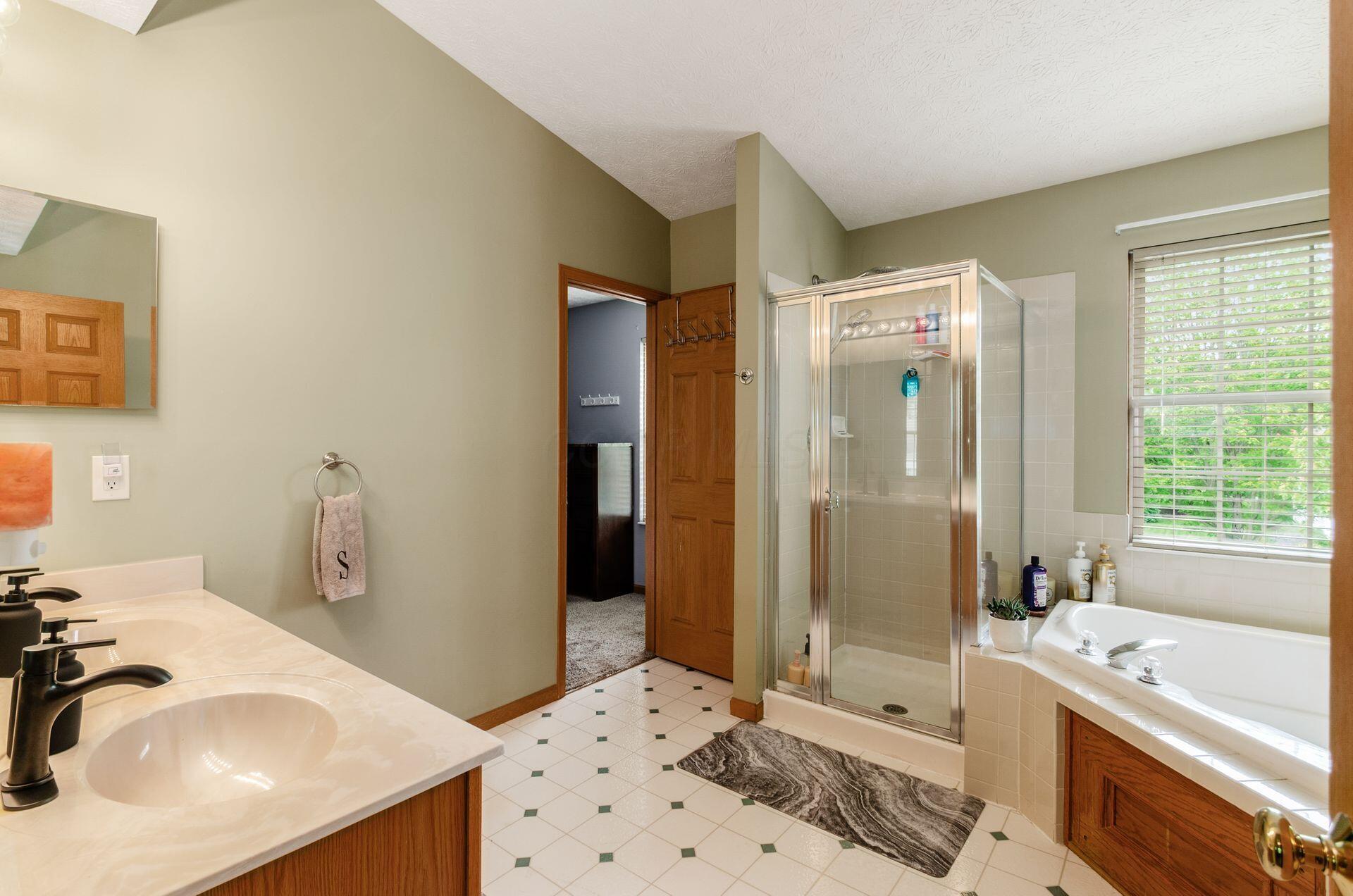 6249 Corley Drive, Dublin, Ohio image 17