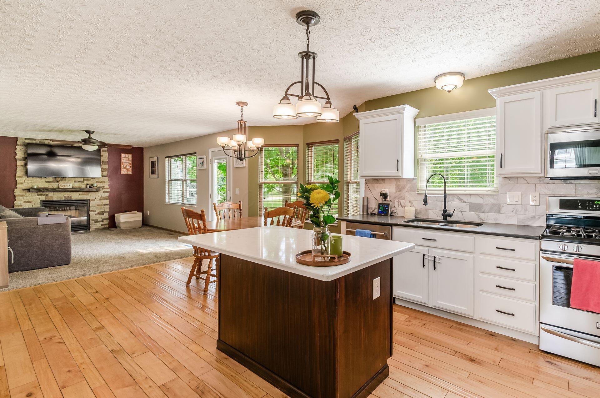 6249 Corley Drive, Dublin, Ohio image 4