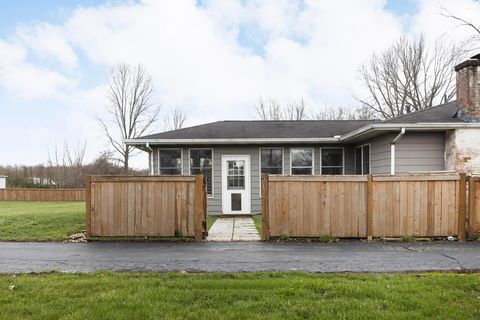 Tiny photo for 7590 Bevelhymer Road, New Albany, OH 43054 (MLS # 226010168)