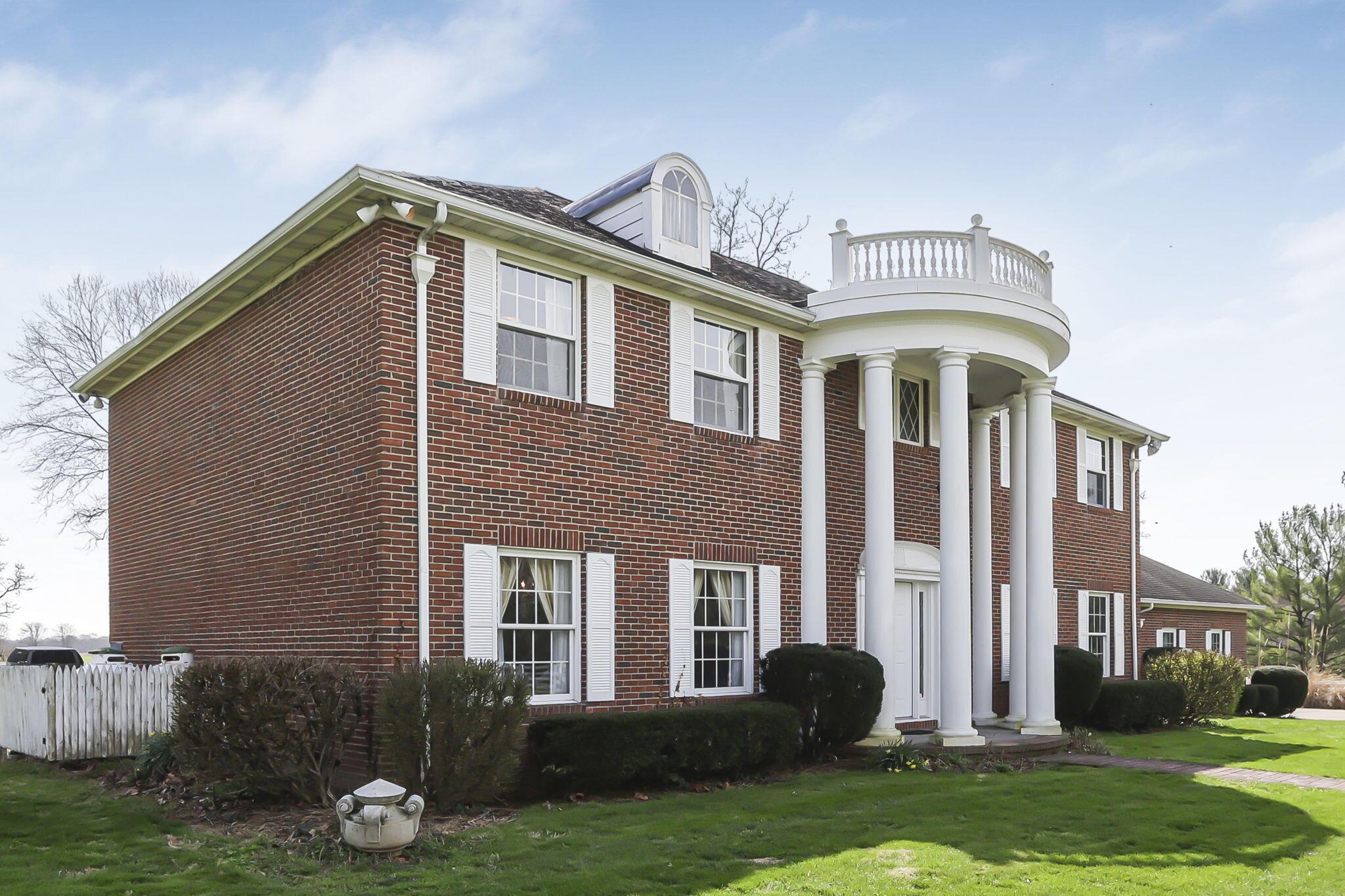 6711 Lancaster New Lexington Road SE