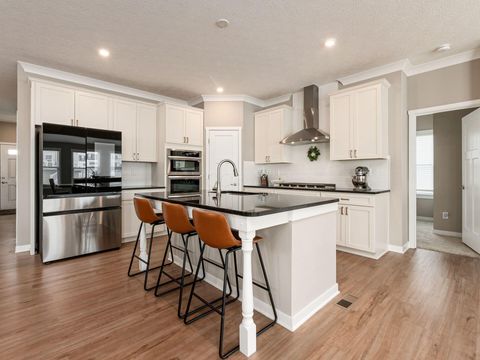 Tiny photo for 505 Conley Drive, Commercial Point, OH 43116 (MLS # 225044849)