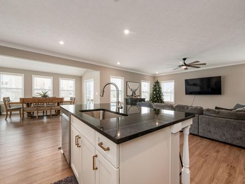 Tiny photo for 505 Conley Drive, Commercial Point, OH 43116 (MLS # 225044849)