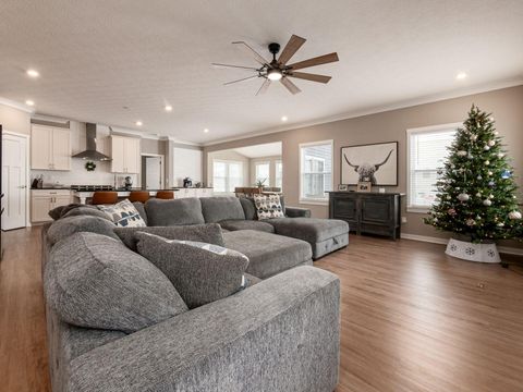 Tiny photo for 505 Conley Drive, Commercial Point, OH 43116 (MLS # 225044849)