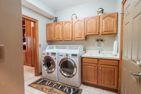 Tiny photo for 5169 Royal County Down, Westerville, OH 43082 (MLS # 226027387)