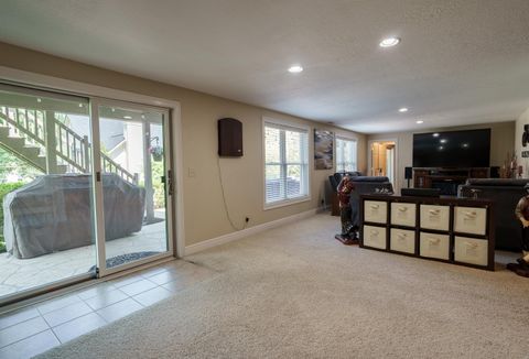Tiny photo for 5169 Royal County Down, Westerville, OH 43082 (MLS # 226027387)