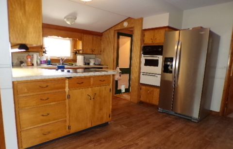 Tiny photo for 15944 Jefferson Street, Bellevue, OH 44811 (MLS # 225037758)