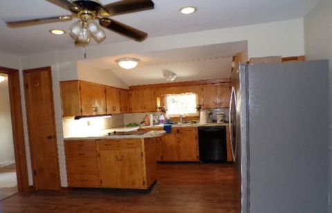 Tiny photo for 15944 Jefferson Street, Bellevue, OH 44811 (MLS # 225037758)