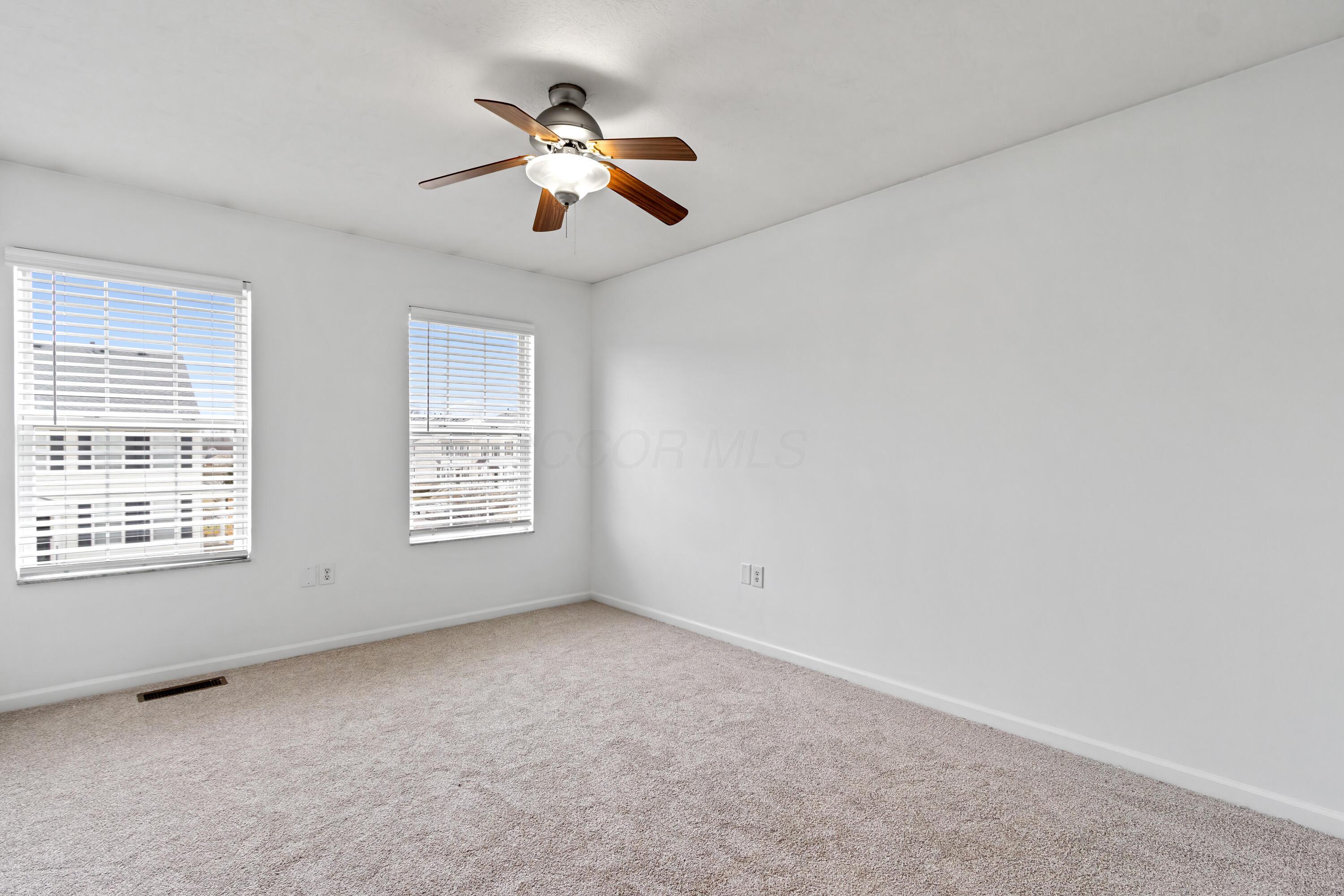 8289 Sugar Magnolia Drive, Blacklick, Ohio image 22