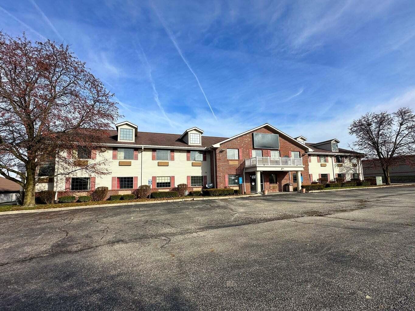 1490 E US Highway 36