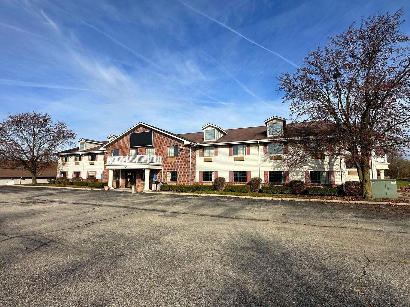 1490 E US Highway 36