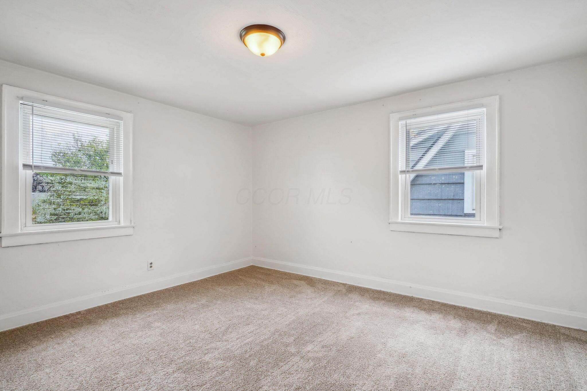 1066 Kelton Avenue, Columbus, Ohio image 31